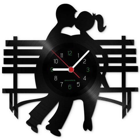 Wanduhr aus Vinyl Liebe ist