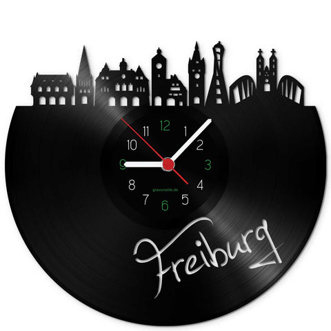 Wanduhr aus Vinyl Skyline Freiburg