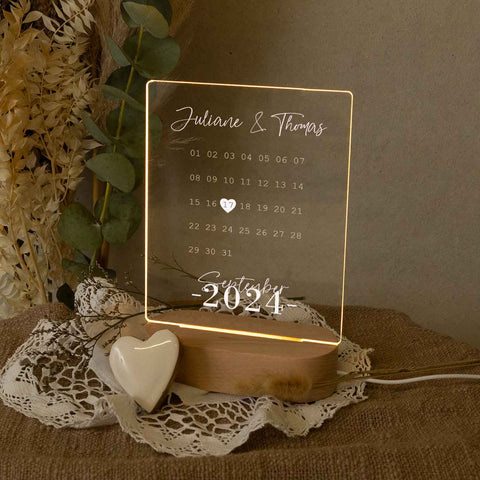 Beleuchtetes Acrylglas - Kalender - Personalisiertes Geschenk mit Namen & Datum