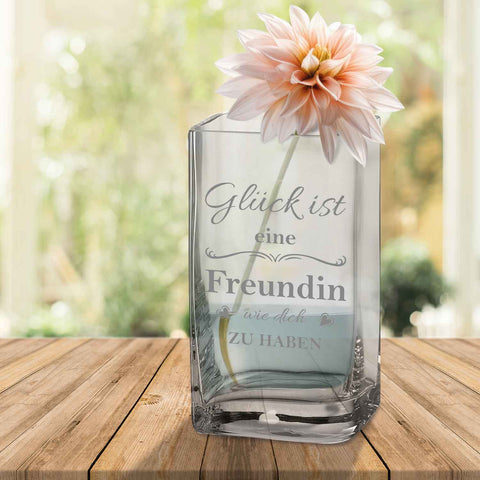 Blumenvase mit Gravur - Glück ist eine Freundin - Deko Vase als Geschenk