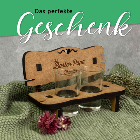 Gravierte Schnapsbank mit Name im Bester Papa Design + 2 Schnapsgläser