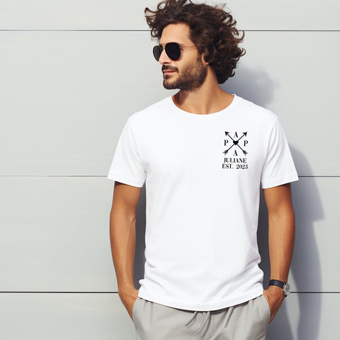 Bedrucktes T-Shirt für Herren - PAPA EST. Kreuzpfeile