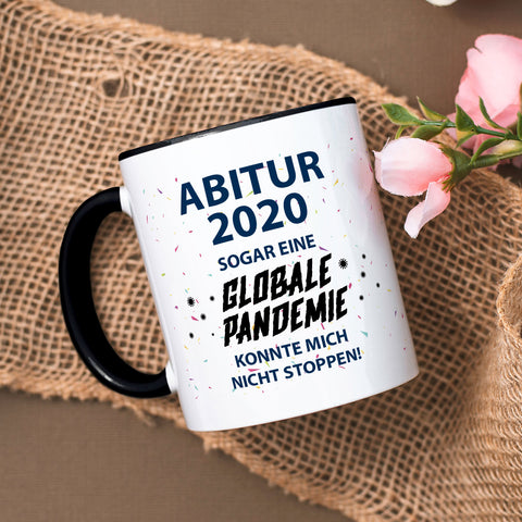 Bedruckte Tasse mit Spruch Pandemie Abitur