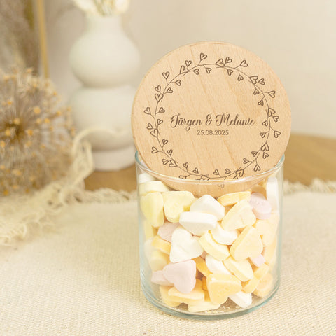 Graviertes Vorratsglas mit Holzdeckel - Kranz Herzen