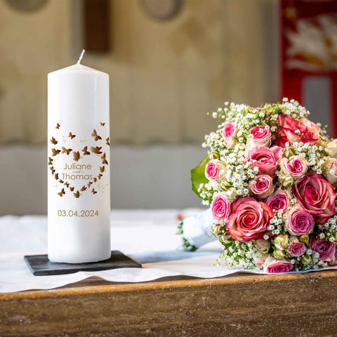 Große Kerze "Schmetterlingsherz" - Hochzeitskerze mit Namen & Datum