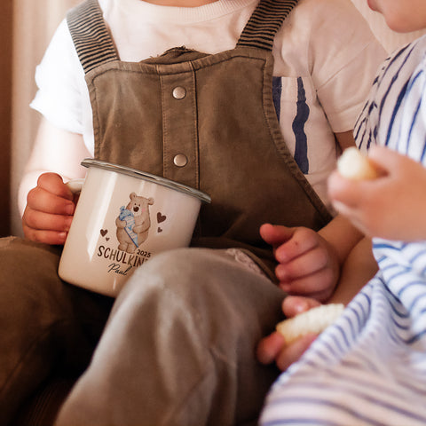 Emaille Tasse für Kinder - Schulbär - Personalisiert mit Namen