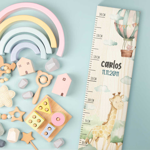 Messlatte mit Namen für Kinder im Giraffe Design