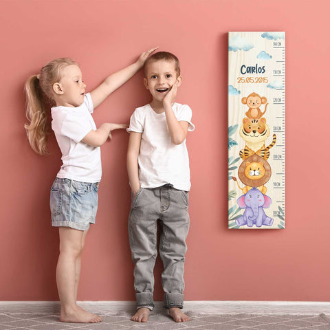 Messlatte mit Namen für Kinder im Dschungeltiere Design