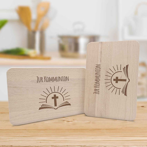 Frühstücksbrettchen mit Gravur "Kommunion Bibel"