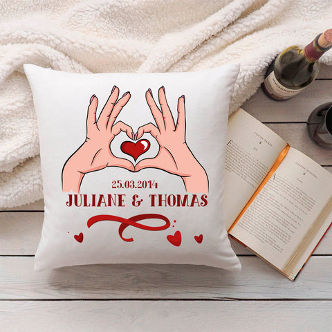 Bedrucktes Kissen mit Motiv "Hands Heart"