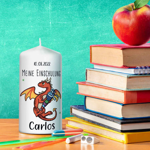 Kleine Kerze "Drache" mit Namen und Datum zur Einschulung