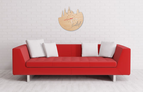 Wanduhr aus Holz Skyline Frankfurt Wohnzimmer