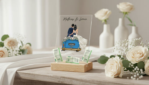 Hochzeitsauto auf Acrylglas - Personalisiertes Geldgeschenk zur Hochzeit - Lifestyle-Szene