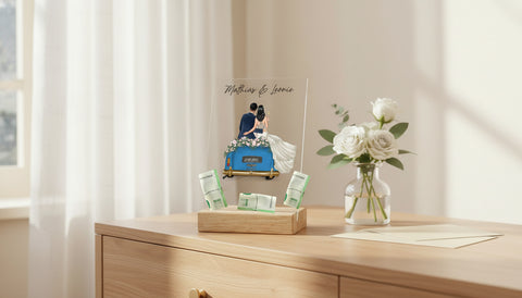 Hochzeitsauto auf Acrylglas - Personalisiertes Geldgeschenk zur Hochzeit - Lifestyle-Szene