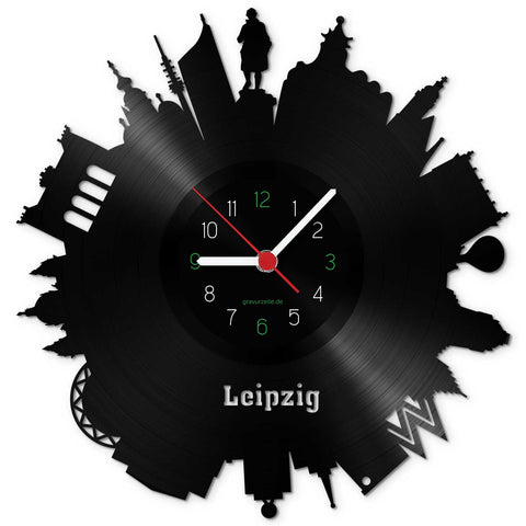 Wanduhr aus Vinyl Skyline Leipzig 2017