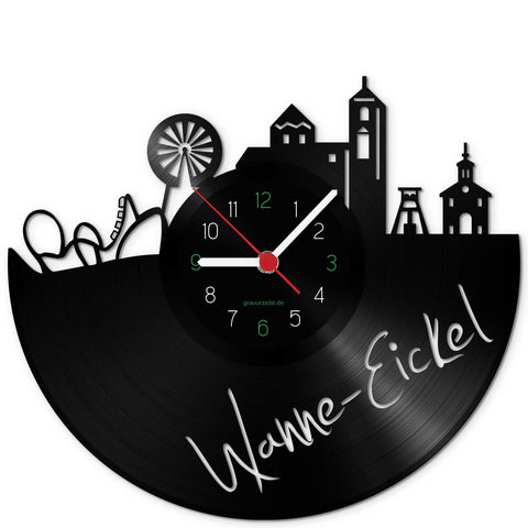 Wanduhr aus Vinyl Skyline Warnemünde