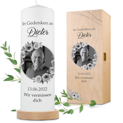 Große Kerze "In Gedenken" - Trauerkerze mit Foto, Namen & Datum
