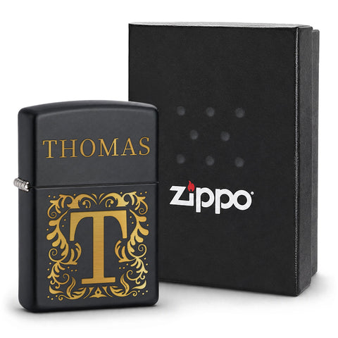 GRAVURZEILE x ZIPPO Personalisiertes Sturmfeuerzeug - Initalen - Windfest und Langlebig - Nachfüllbar