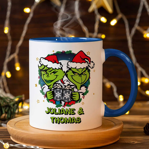 Bedruckte Tasse mit Weihnachtsmotiv - Grinch Paar mit Namen