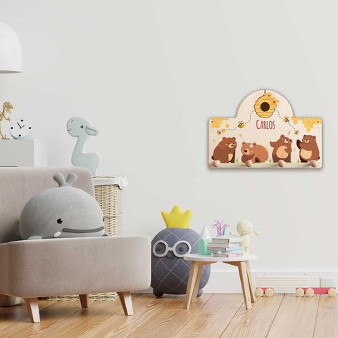 Personalisierte Garderobe fürs Kinderzimmer - Bär Biene