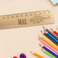 Personalisiertes Lineal mit Gravur - Zur Einschulung mit Dinosaurier Motiven