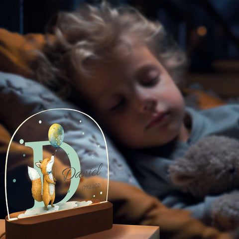 Kinder LED Nachtlicht mit Sockel aus Holz - "Initial Tiere"
