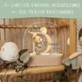 Kinder LED Nachtlicht mit Sockel aus Holz - "Initial Tiere" GRAVURZEILE – Bild 5