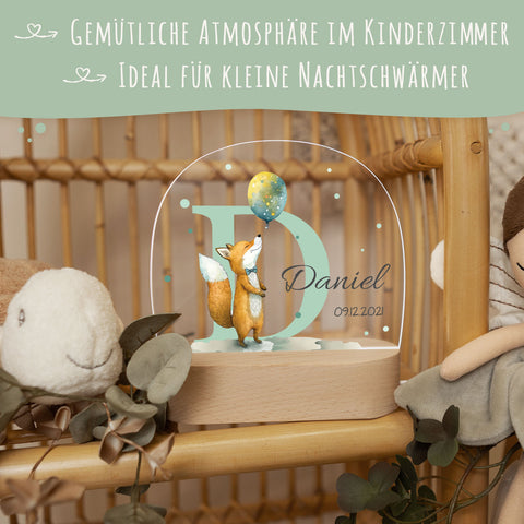 Kinder LED Nachtlicht mit Sockel aus Holz - "Initial Tiere" GRAVURZEILE – Bild 10