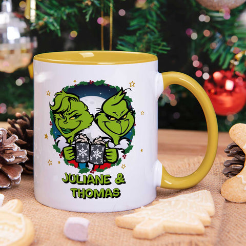 Bedruckte Tasse mit Weihnachtsmotiv - Grinch Paar mit Namen