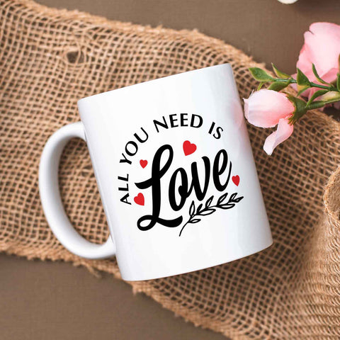 Bedruckte Tasse mit Spruch - All you need is love