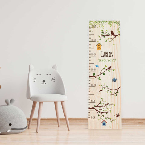 Messlatte mit Namen für Kinder im Vögel Design