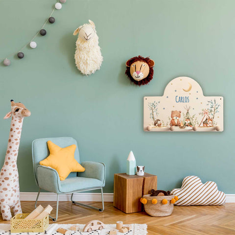 Personalisierte Garderobe fürs Kinderzimmer - Zelten