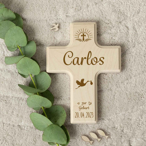 Holzkreuz mit Gravur - Für Kinder zu versch. Anlässen - Personalisierbar mit Namen & Datum