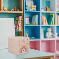 Spardose aus Holz - Regenbogen - mit Namen personalisiert