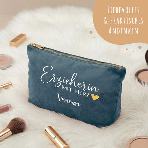 Personalisierte Samt Kosmetiktasche - Erzieherin mit Herz