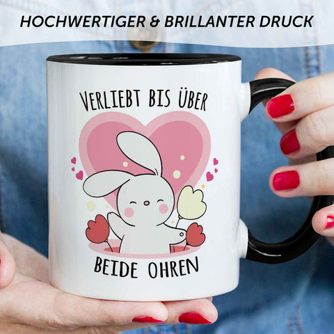 Bedruckte Tasse mit Spruch - Verliebt bis über beide Ohren
