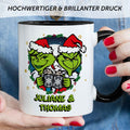 Bedruckte Tasse mit Weihnachtsmotiv - Grinch Paar mit Namen