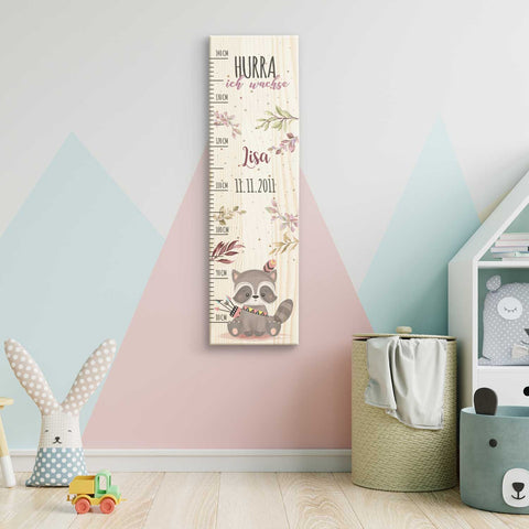 Messlatte mit Namen für Kinder im Waschbär Design