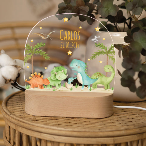Kinder LED Nachtlicht mit Sockel aus Holz - "Dinogruppe" GRAVURZEILE – Bild 5