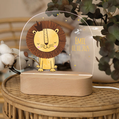 Kinder LED Nachtlicht mit Sockel aus Holz im Löwe Design GRAVURZEILE – Bild 5