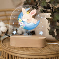 Kinder LED Nachtlicht mit Sockel aus Holz - "Mond Tiere" GRAVURZEILE – Bild 16
