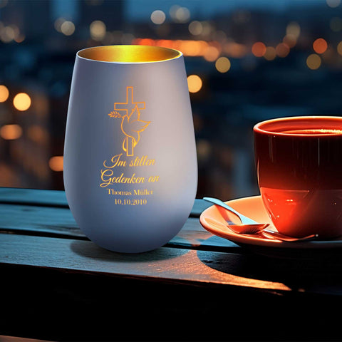 Deko Windlicht aus Glas mit Gravur - Im Stillen Gedenken - Personalisiert mit Namen & Datum - Trauer