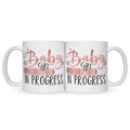 Bedruckte Tasse mit Spruch Baby in Progress