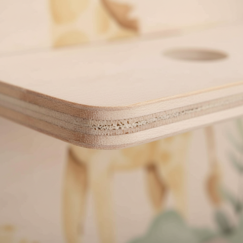 Tonie Regal Detailaufnahme vom Holz