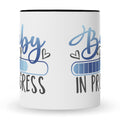 Bedruckte Tasse mit Spruch Baby in Progress