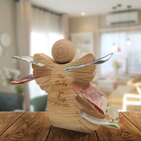 Tischdekoration aus Holz - gravierter Engel - Personalisiert mit Namen & Datum