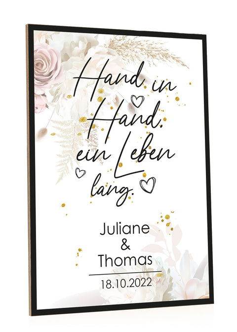 Holzschild Hand in Hand mit Namen & Datum