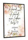 Holzschild Hand in Hand mit Namen & Datum