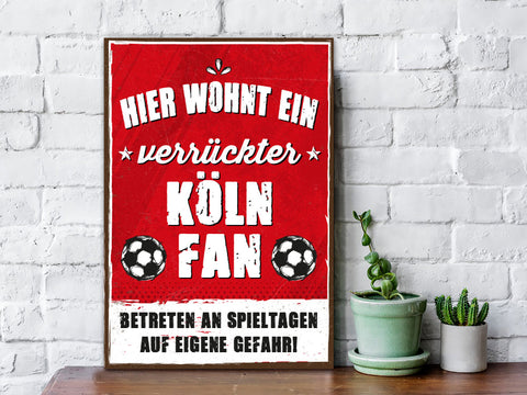 Holzschild mit Spruch - Hier wohnt ein verrückter Fußball Fan