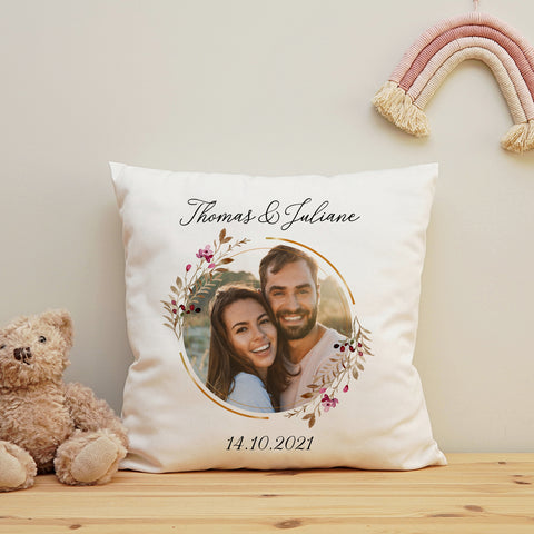 Bedrucktes Kissen Floralkreis mit Foto & Namen